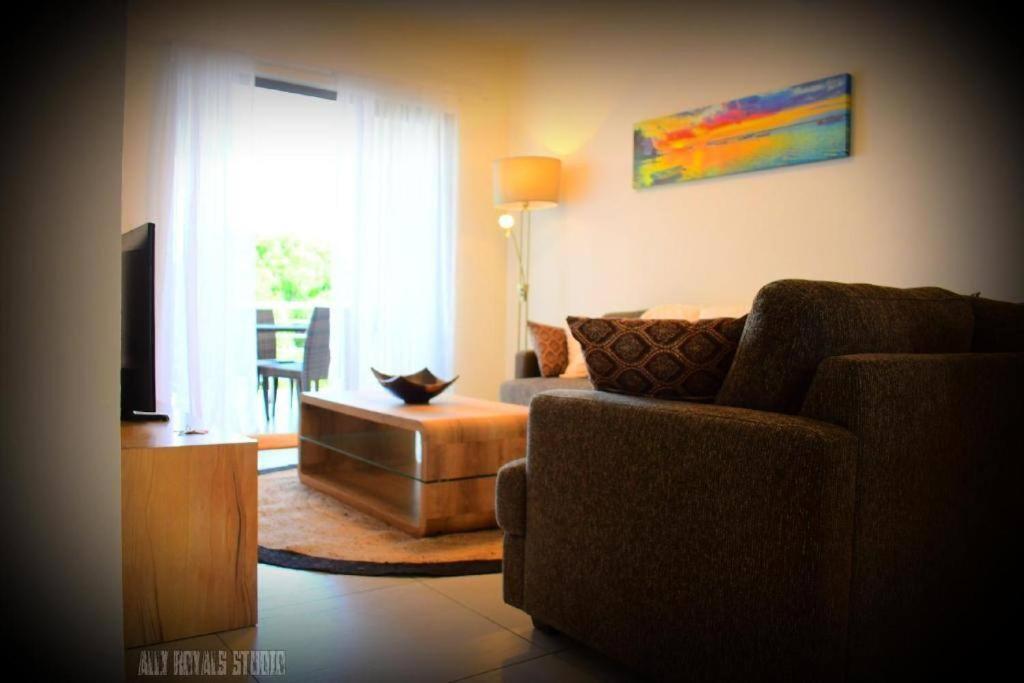 Modern And Cosy Condo: Westwood Apartments Flic-en-Flacq Zewnętrze zdjęcie